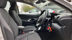 Toyota Yaris 1.5 Hybrid Design 5dr CVT Hybrid Hatchback